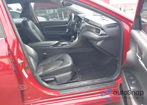 2019 Toyota Camry Se z USA, uszkodzony, nr VIN 4T1B11HK0KU165166